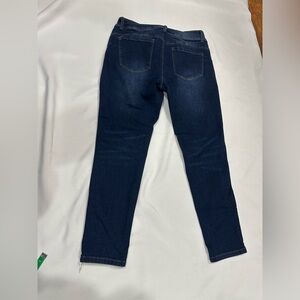 Elegant Navy Skinny Jeans for Women